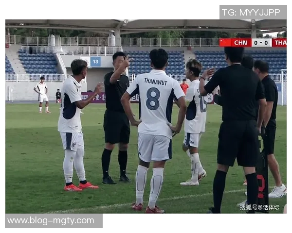 李新翔因伤未能入选U22国足西征阵容26名球员随队出发 李新翔因伤未能入选U22国足西征阵容26名球员随队出发